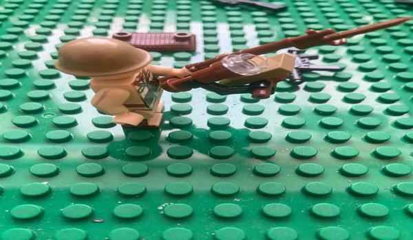 拿乐高做和平精英辅助器